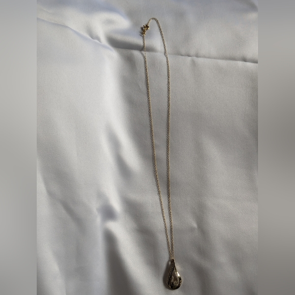 Teardrop pendant necklace - Picture 8 of 14